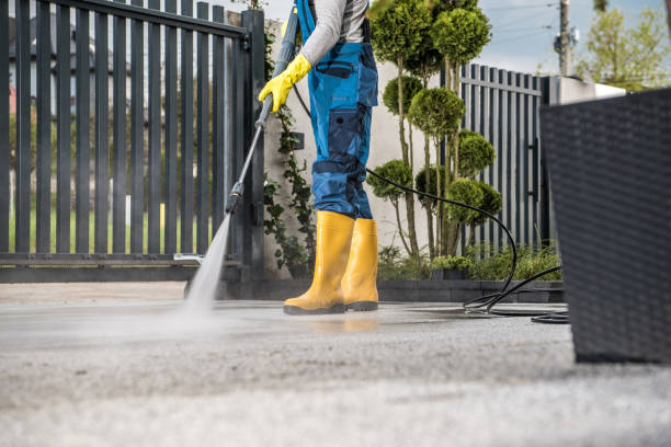 Garage Pressure Washing in Bay Shore, NY