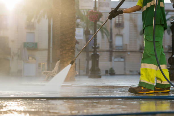 Best Garage Pressure Washing  in Bay Shore, NY